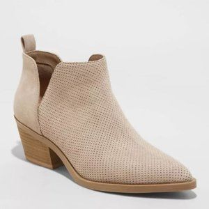 Cari Cut Out Ankle Boots - Universal Thread 11